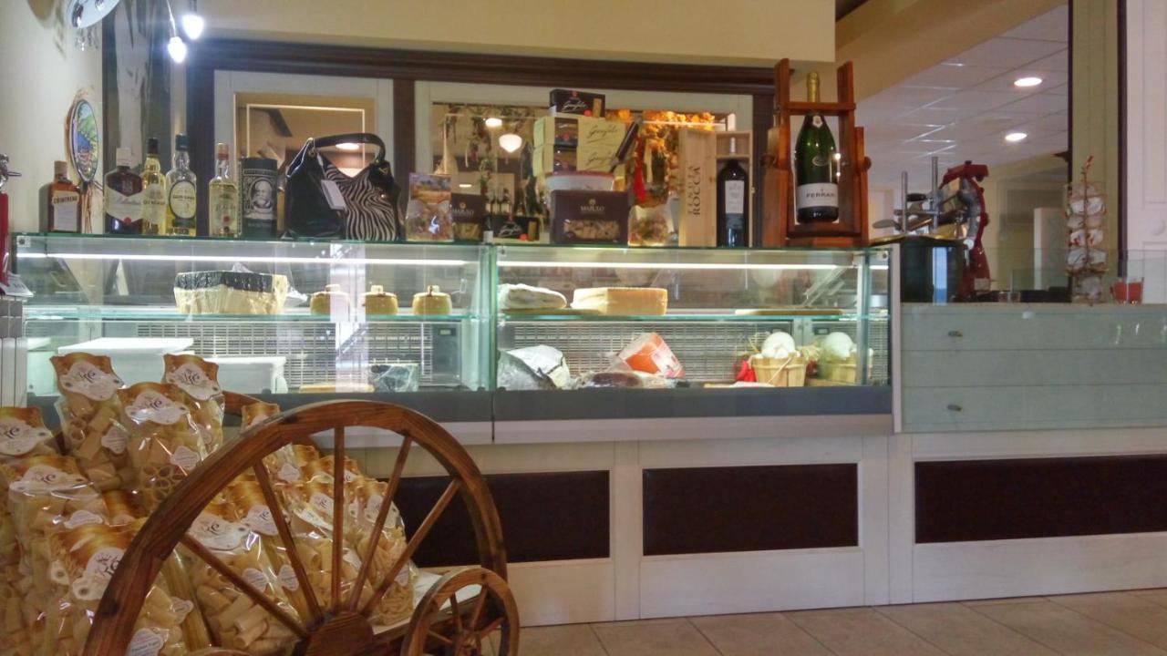 Relais Black Horse Millesimo エクステリア 写真